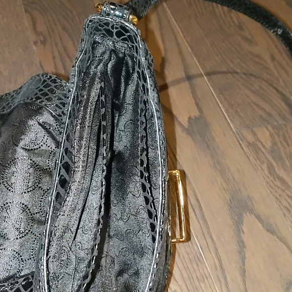 Authentic Michael Kors crossbody - Picture 6 of 6